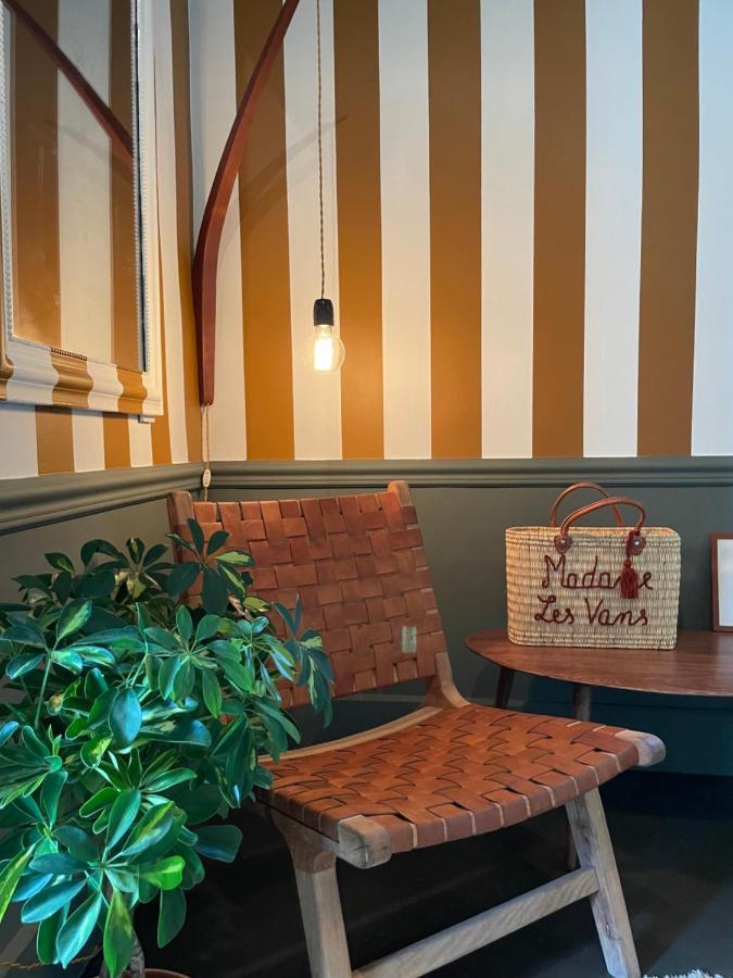 Bed and breakfast Madame Les Vans - Chambre D'Hotes - Charme Et Design Extérieur photo